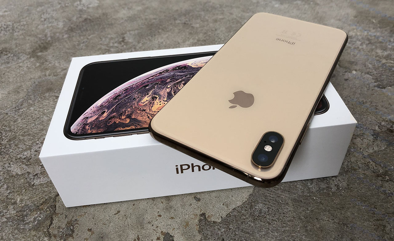 Iphone max gold. Iphone XS Max 256 GB Rose Gold. Iphone XS Gold. Iphone XS Gold iphone 11. Айфон SX Max Gold.